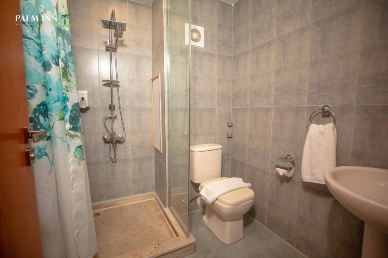 Bathroom 4, Palm Inn Hotel Hurghda, Al-Ghurdaqah