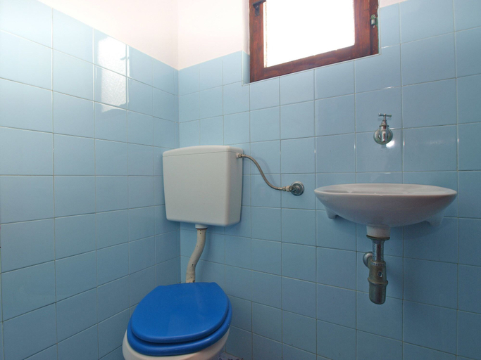 Bathroom 3, House 1585, Marčana