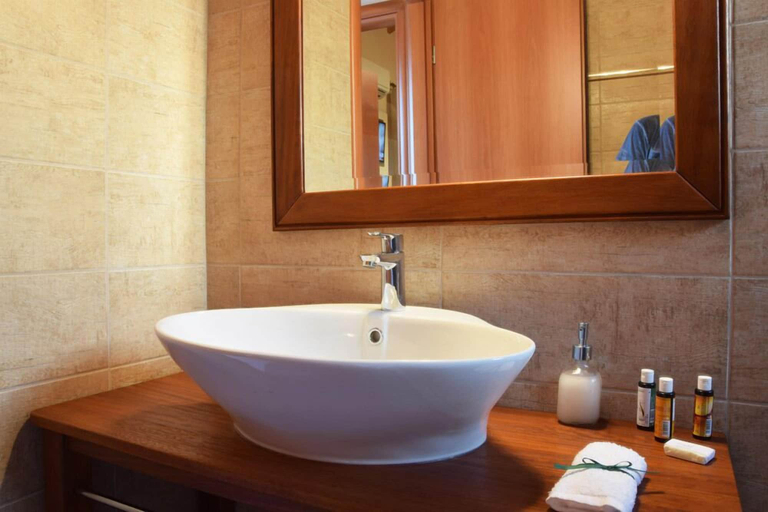 Bathroom, Liokrina Luxury Villas, Peloponnese