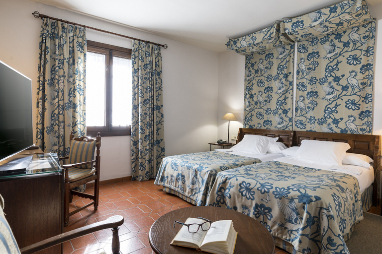Bedroom 4, Parador De Jarandilla De La Vera, Cáceres
