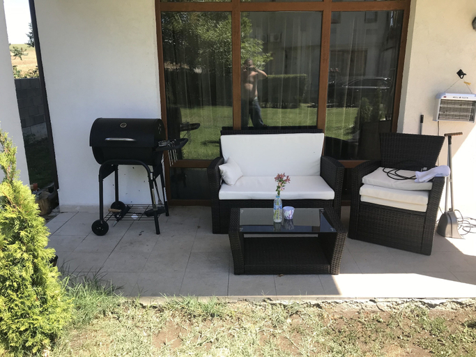 Others 5, Generaator House, Pomorie