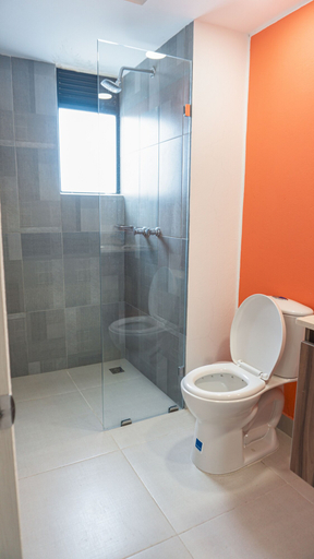 Bathroom 4, LivinnX Barranquilla 1, Barranquilla