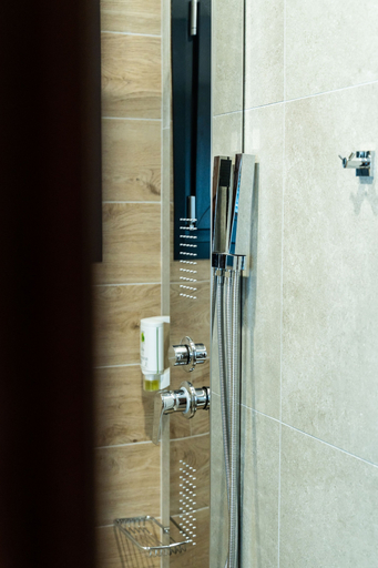Bathroom 5, Empress Luxury Residences, Thessaly