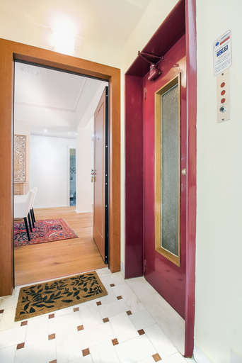 Others 5, Hidden Gem 2 Bedroom near City Center, Attica