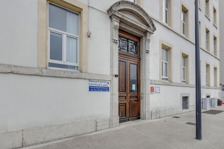 Exterior & Views 2, Residhotel Central Gare, Isère