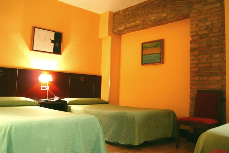 Bedroom 3, Hotel Carlos V, Granada