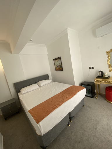 Bedroom 4, Kadeer Hotel, Alanya