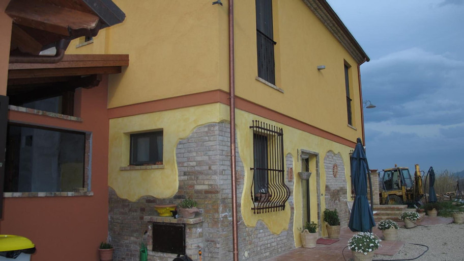Exterior & Views 2, Il Casale Dei Ciliegi, Teramo