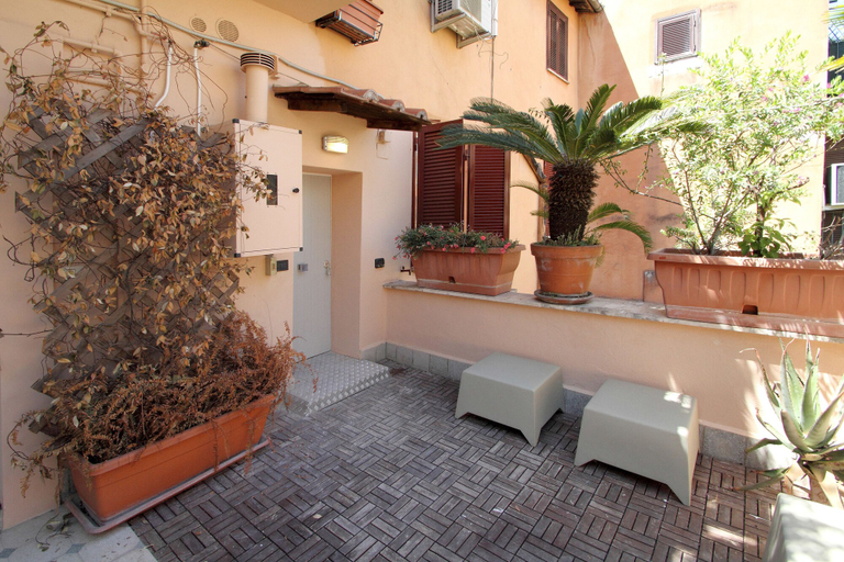 Others 2, LHP Suite Trastevere, Rome