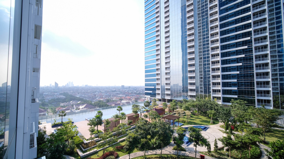 Exterior & Views 5, Private Access and Luxurious 2BR Apartment at The Galaxy Residences By Travelio, Surabaya