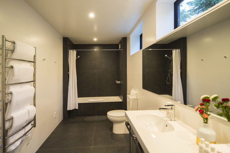 Bathroom 4, Alpine Retreat, Queenstown-Lakes