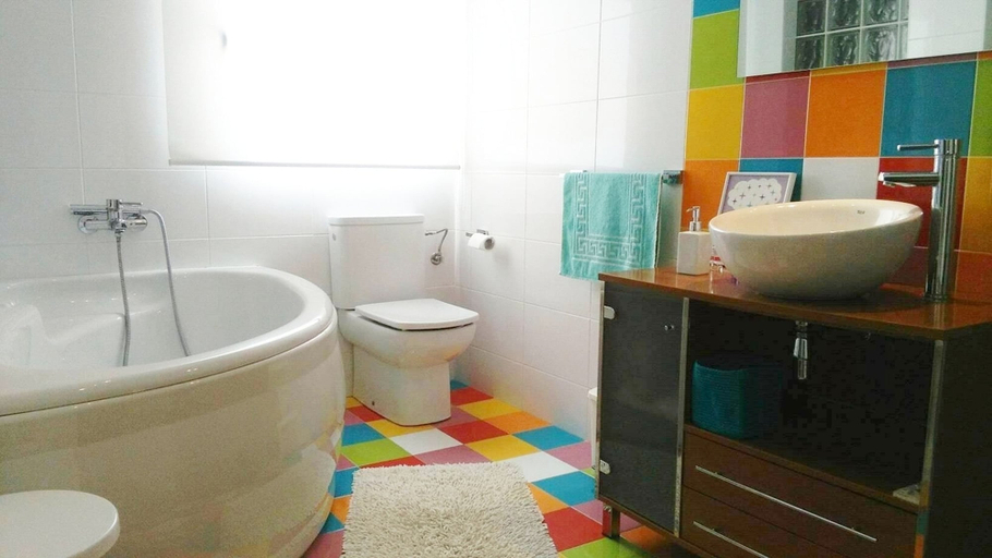Bathroom 5, Habitacions Sant Pere Claver, Lleida