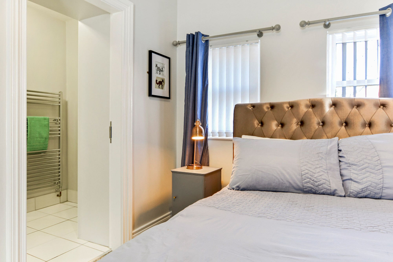 Bedroom 3, Snug at Clarence, Derry and Strabane