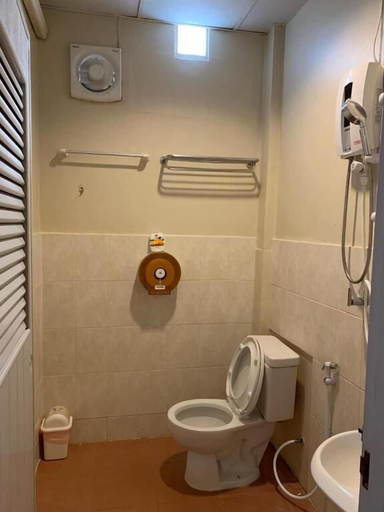 Bathroom 3, Sarin Guesthouse, Ko Phangan