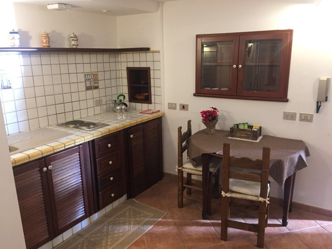Others 5, Casa Donzella, Sassari