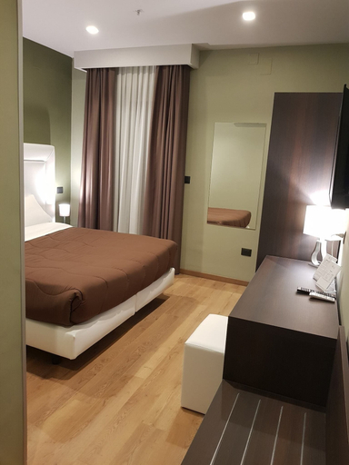 Bedroom 3, Hotel Europa Art Caserta, Caserta