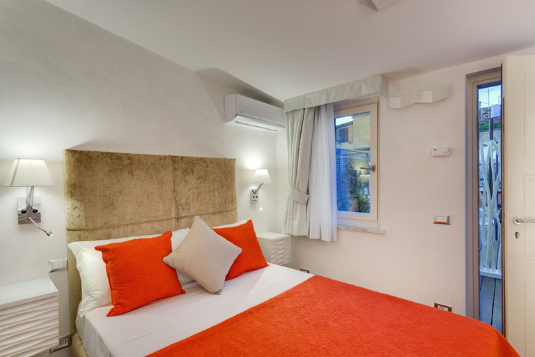 Bedroom 4, Shali Luxury Suite, Rome