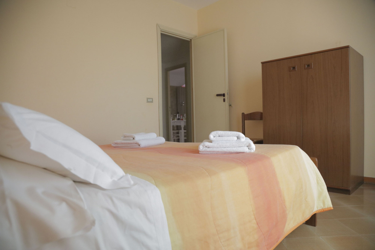 Bedroom 4, Casa Rosa, Palermo