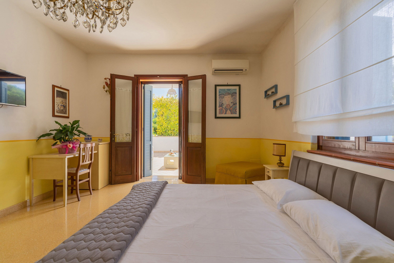 Bedroom 2, 2799 Villa Colfiorito by Barbarhouse, Lecce