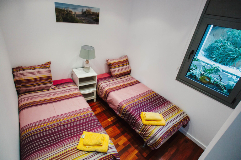 Bedroom 2, Apartamento Canyelles-mar, Girona