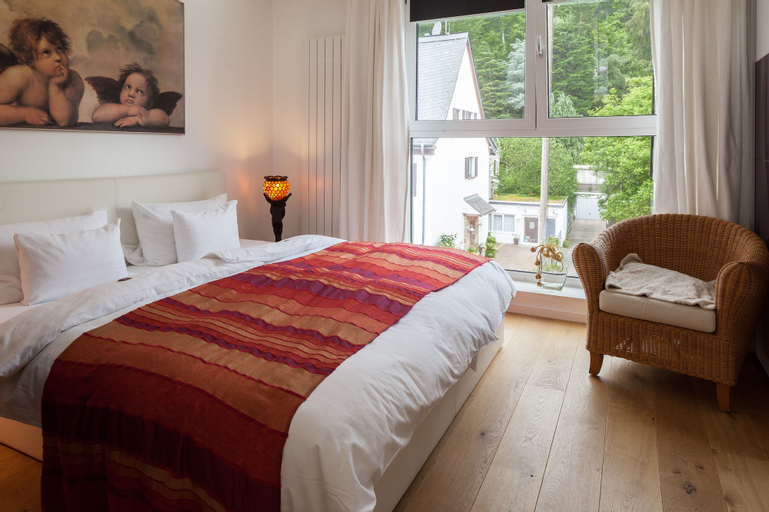 Bedroom 5, GL Apartmenthouse, Wiesbaden