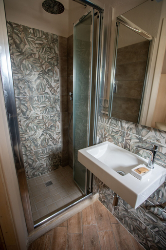 Bathroom 4, La Casa del Gelsomino, Ragusa