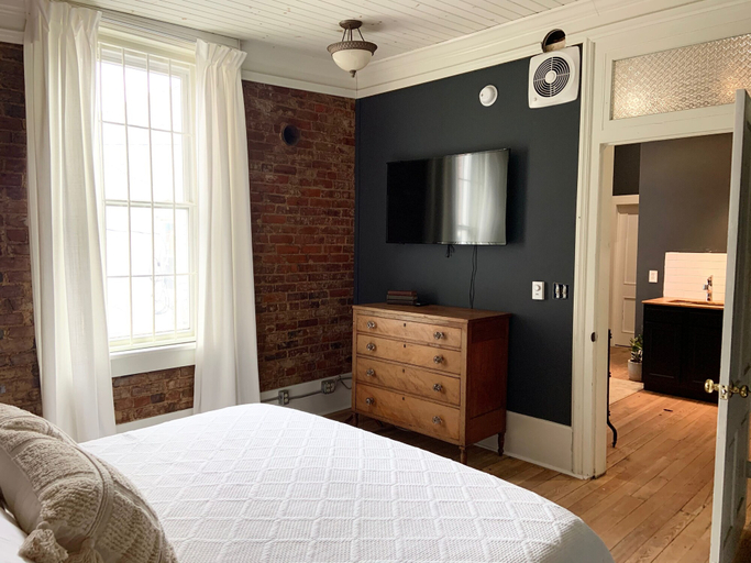 Bedroom 3, Remedies Inn, Monroe