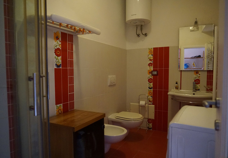 Bathroom 3, Casa Paguro, Sassari