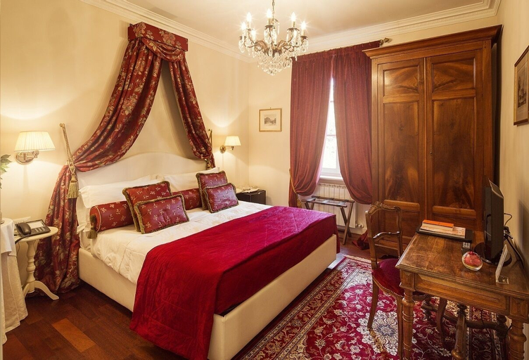 Bedroom 4, Duchessa Margherita, Cuneo