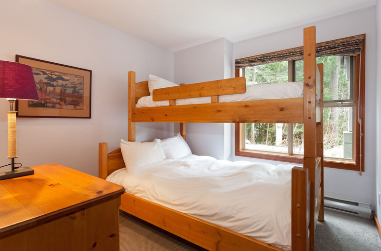 Bedroom 2, Tree Line by Whistler Premier, Squamish-Lillooet