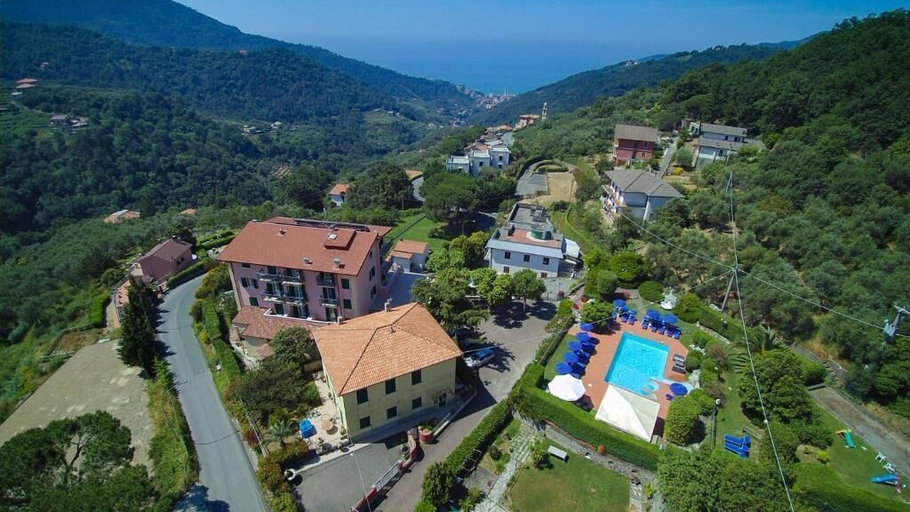 Exterior & Views 2, Hotel La Vigna, Genova
