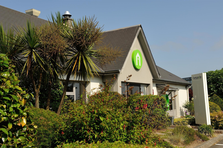 Exterior & Views 2, Campanile Lorient Lanester, Morbihan