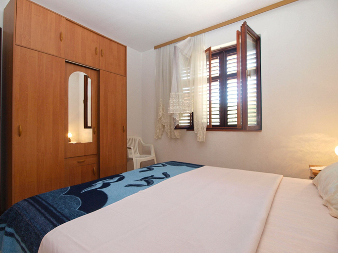 Bedroom 2, Apartment 1681, Premantura