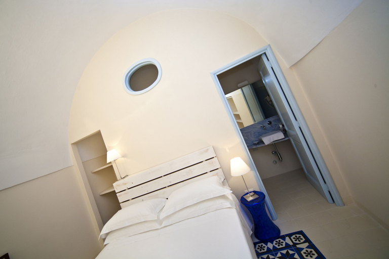 Bedroom 2, Palazzo del Capitolo - By I Bastioni San Domenico, Lecce