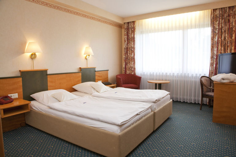 Bedroom 3, Wald Hotel Willingen, Waldeck-Frankenberg