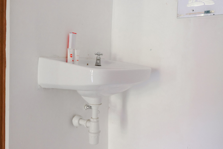 Bathroom 3, OYO 1415 Gelora Guest House, Banyuwangi