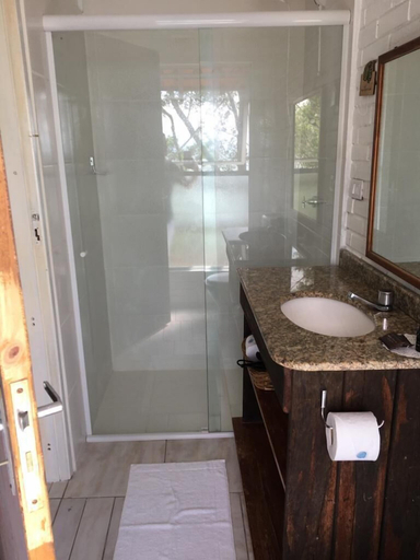 Bathroom 3, Villa dos Ganchos, Governador Celso Ramos