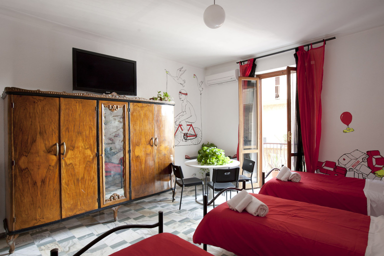 Bedroom 3, Martini Bed, Rome