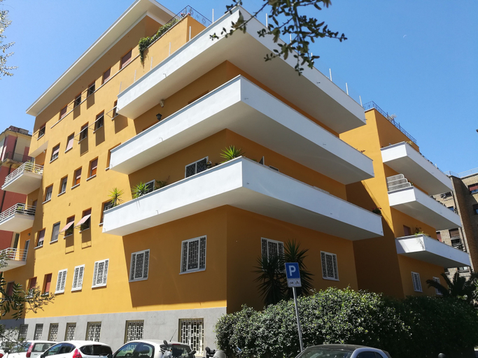 Exterior & Views, Cristina's Residence, Roma