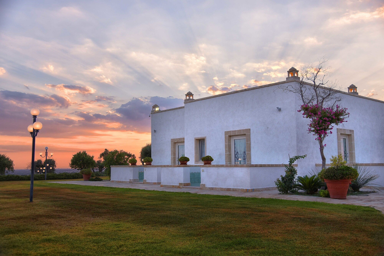Exterior & Views 2, Masseria celidonia resort & relax, Taranto