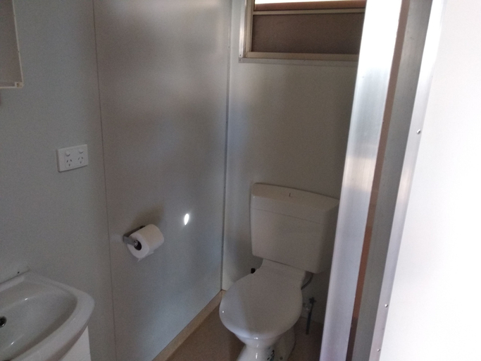 Bathroom 3, Mud Crab Motel, Derby-West Kimberley