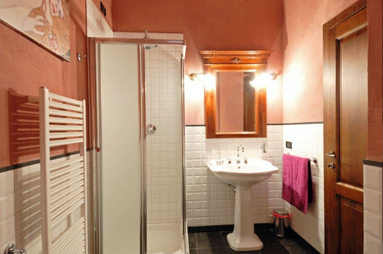 Bathroom 4, Agriturismo Casa del Bosco, Genova