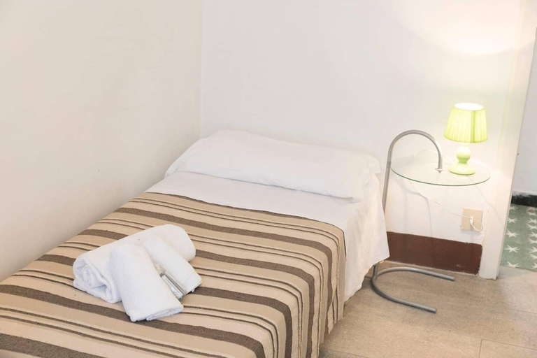 Bedroom 2, JOIVY Villa Geraneo, Lucca