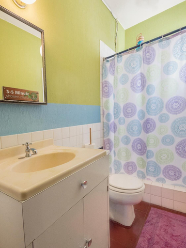 Bathroom, Quetzalroo Boutique Hostel, ZONA 10