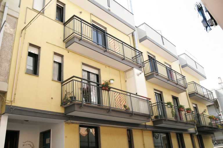 Exterior & Views 2, Stupor Mundi, Bari