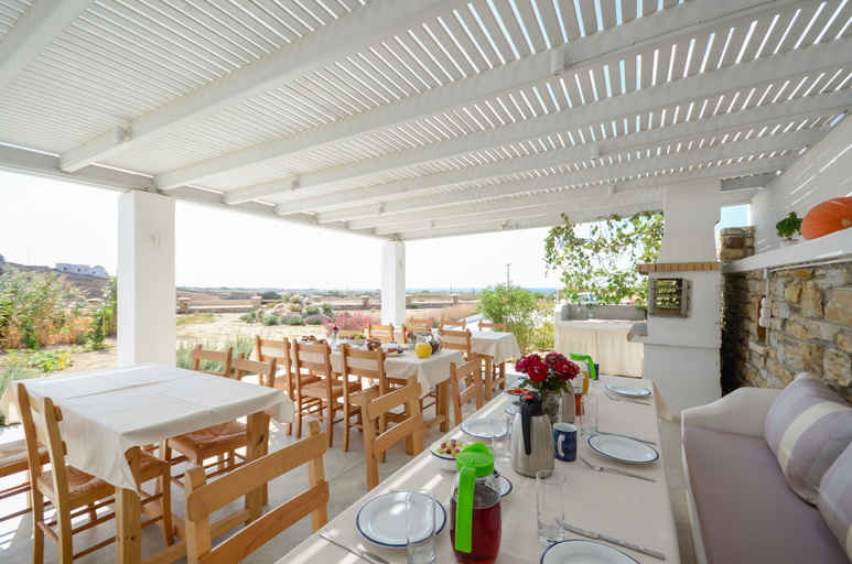Food & Drinks 5, Natura Villas, South Aegean