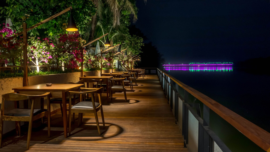 Food & Drinks 5, The B Resort, Kampot