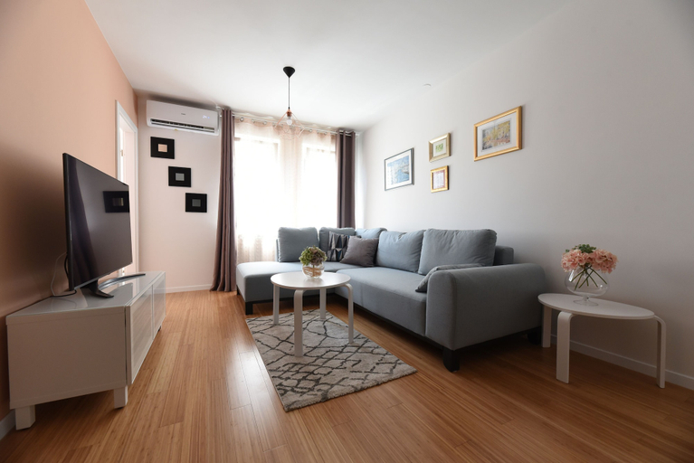 Others 5, Mary's Apartment, Zagreb