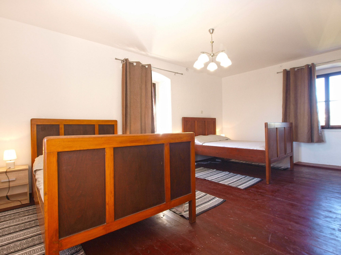 Bedroom 2, House 1585, Marčana