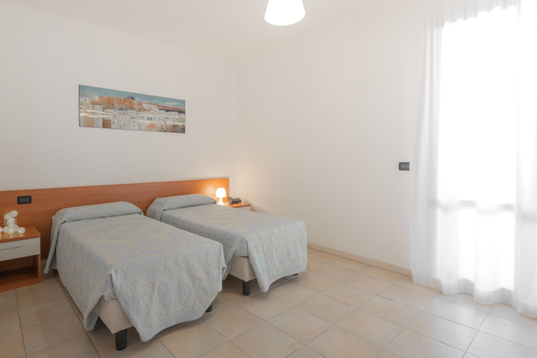 Bedroom 3, Residence Le Fontane, Cagliari
